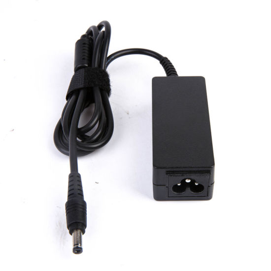 Toshiba Mini 19v 1.58a Adapter back view