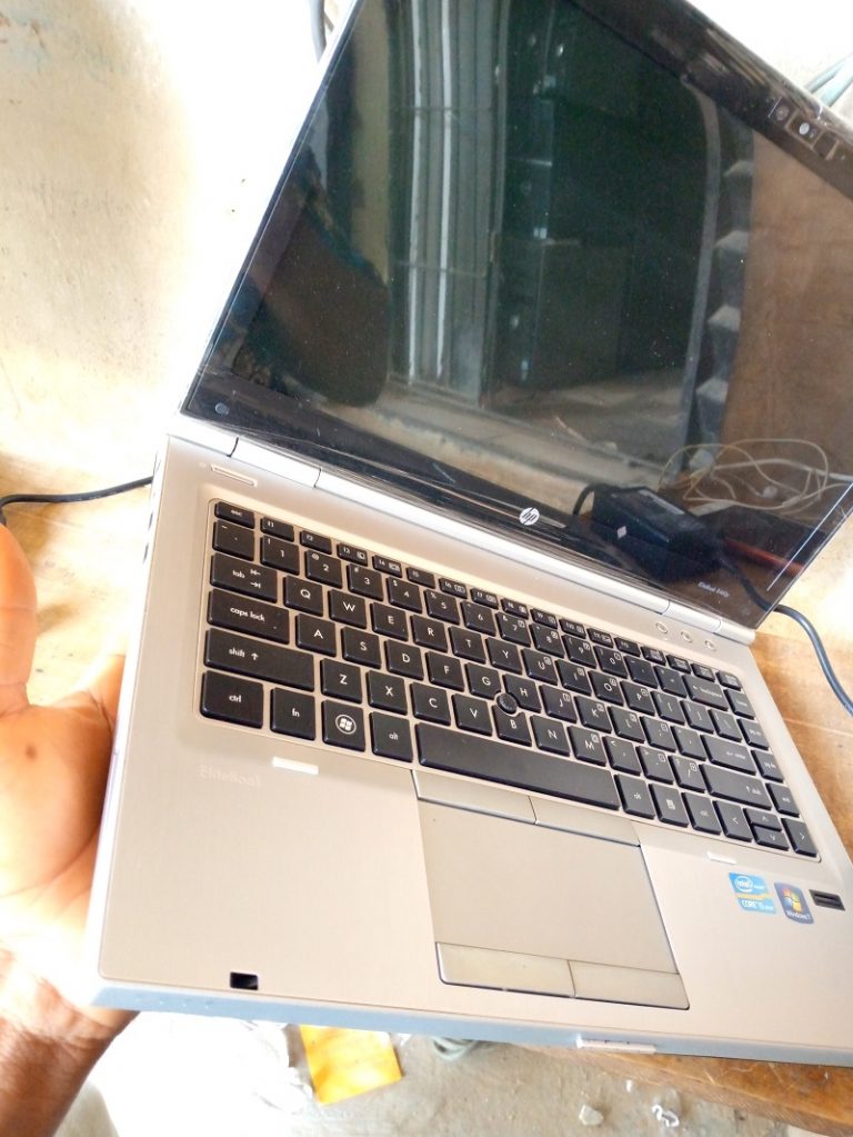 HP EliteBook 8460P 8GB Intel Core I5 02