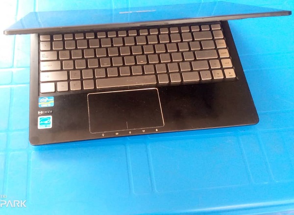 Asus Q400A Notebook Pc 01