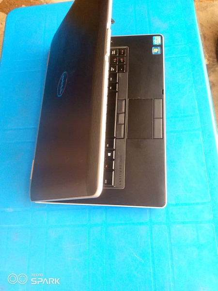 Dell Latitude E6430 Laptop 01