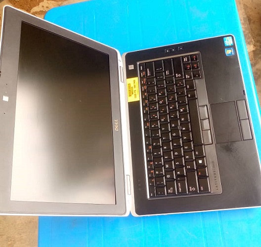 Dell Latitude E6430 Laptop 02